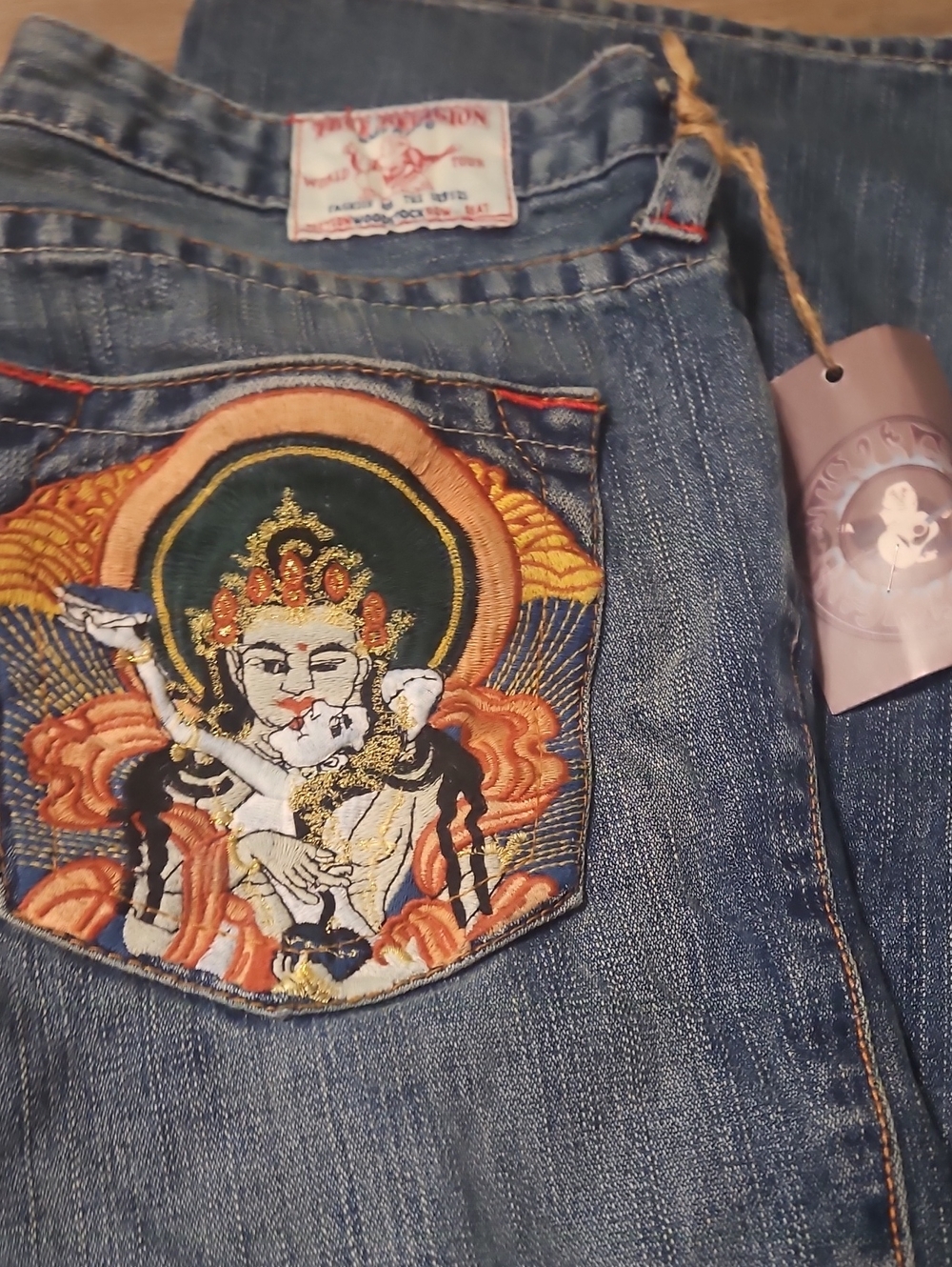 NWT True Religion Jeans With Embroidered Buddha Design